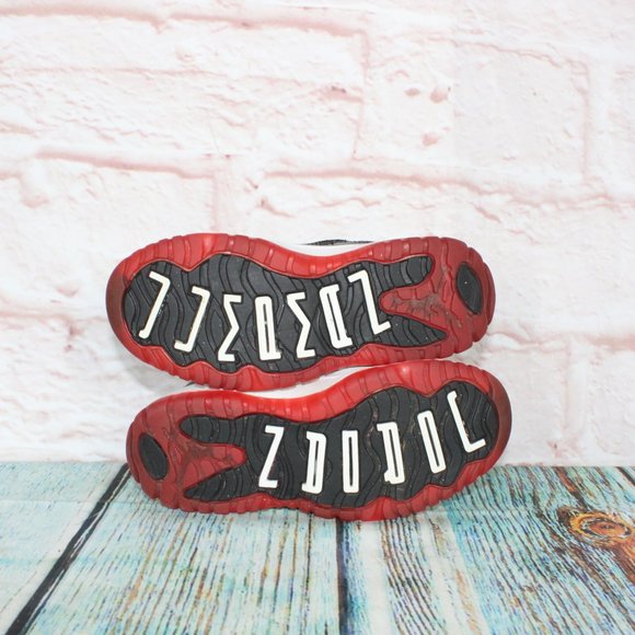 Nike Air Jordan 11 Retro Bred Black Patent Leather Mesh Shoes Size 11 C - Picture 10 of 11